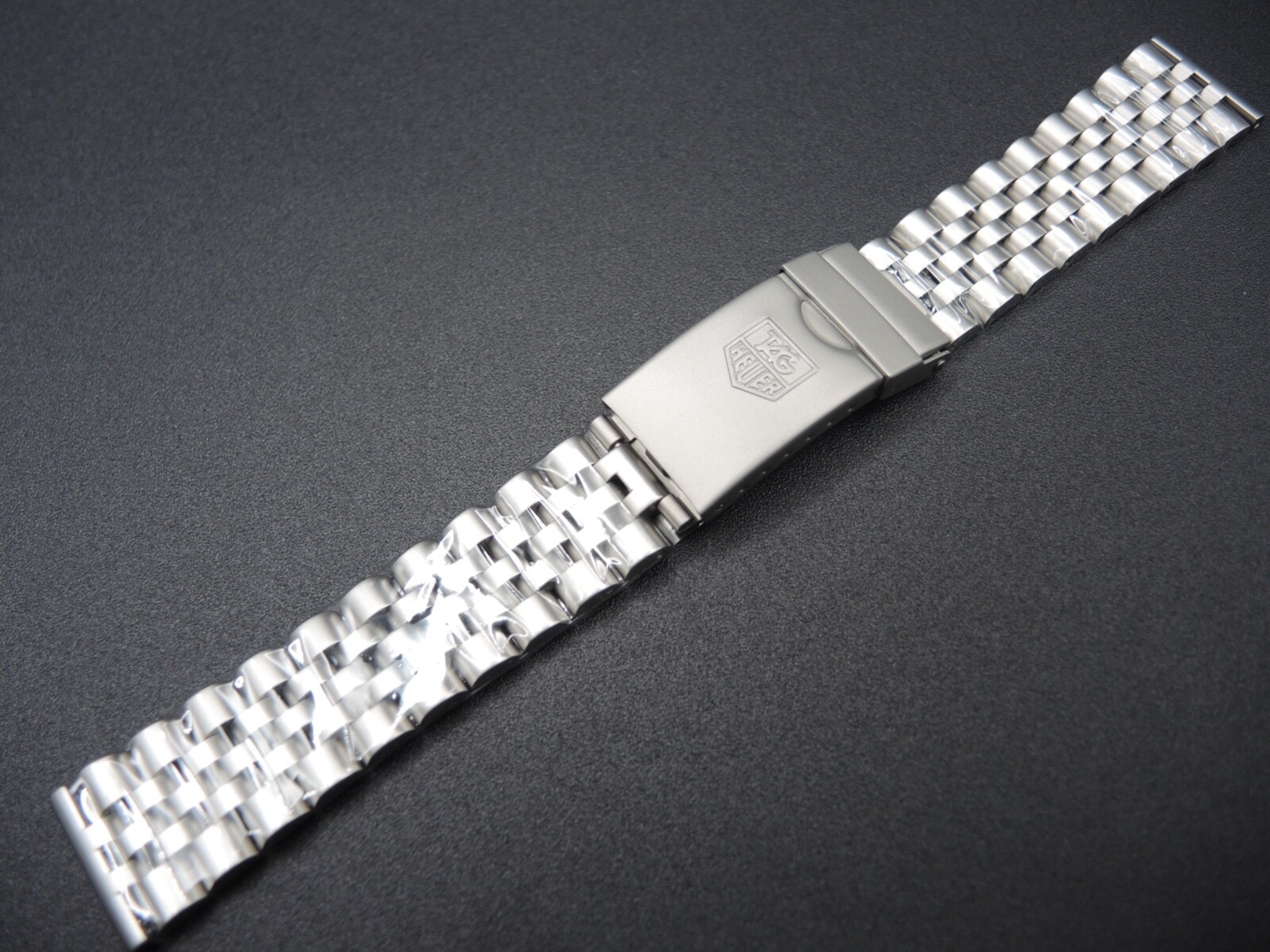 TAG Heuer レザーバングル Black Bi-material Leather Strap Calibre E4 45 mm - BT6269