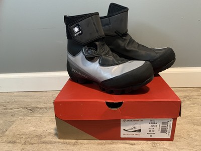 specialized defroster shoes