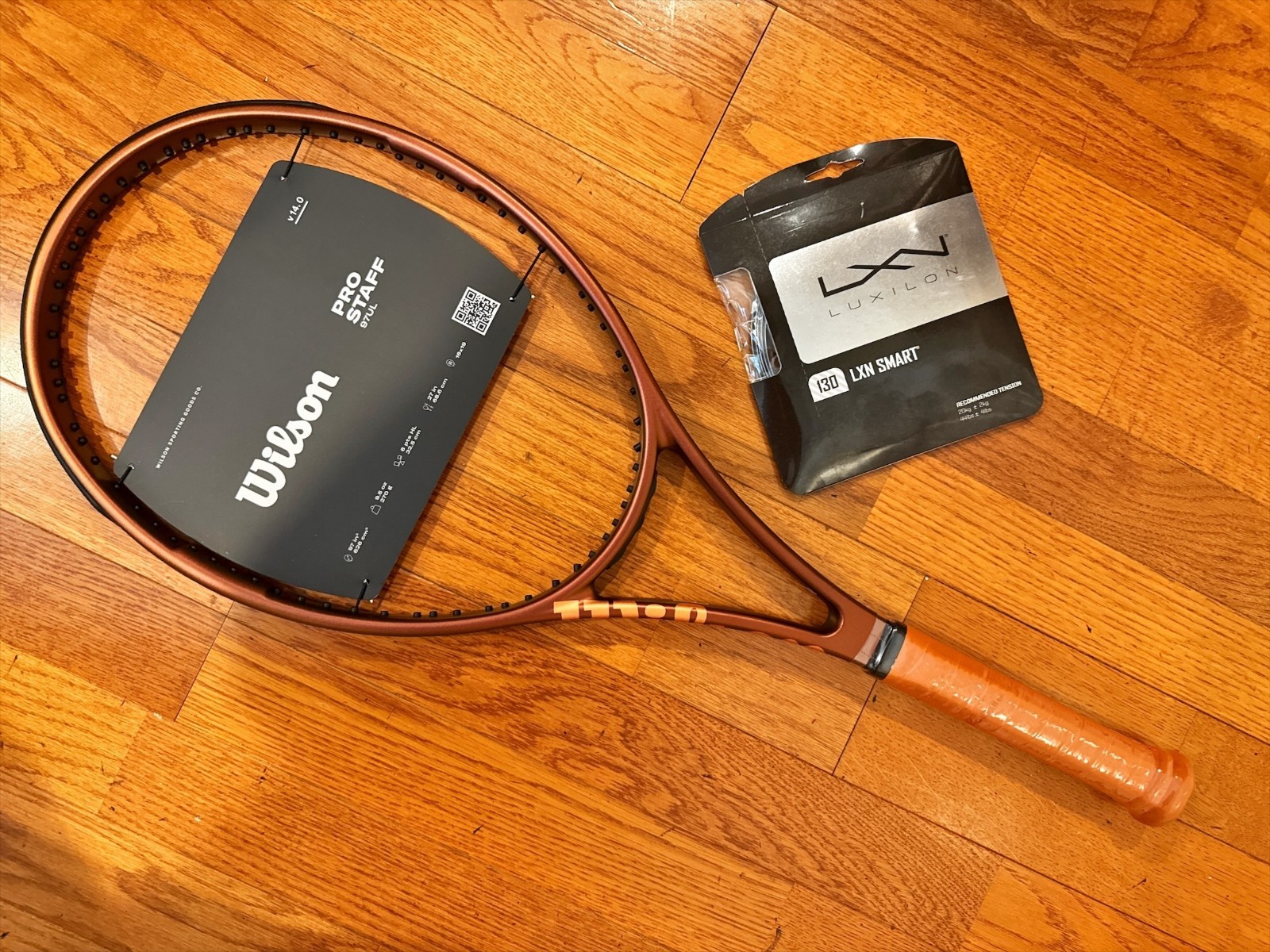 Wilson Pro Staff 97UL V14.0 Tennis Racquet with Free Set of