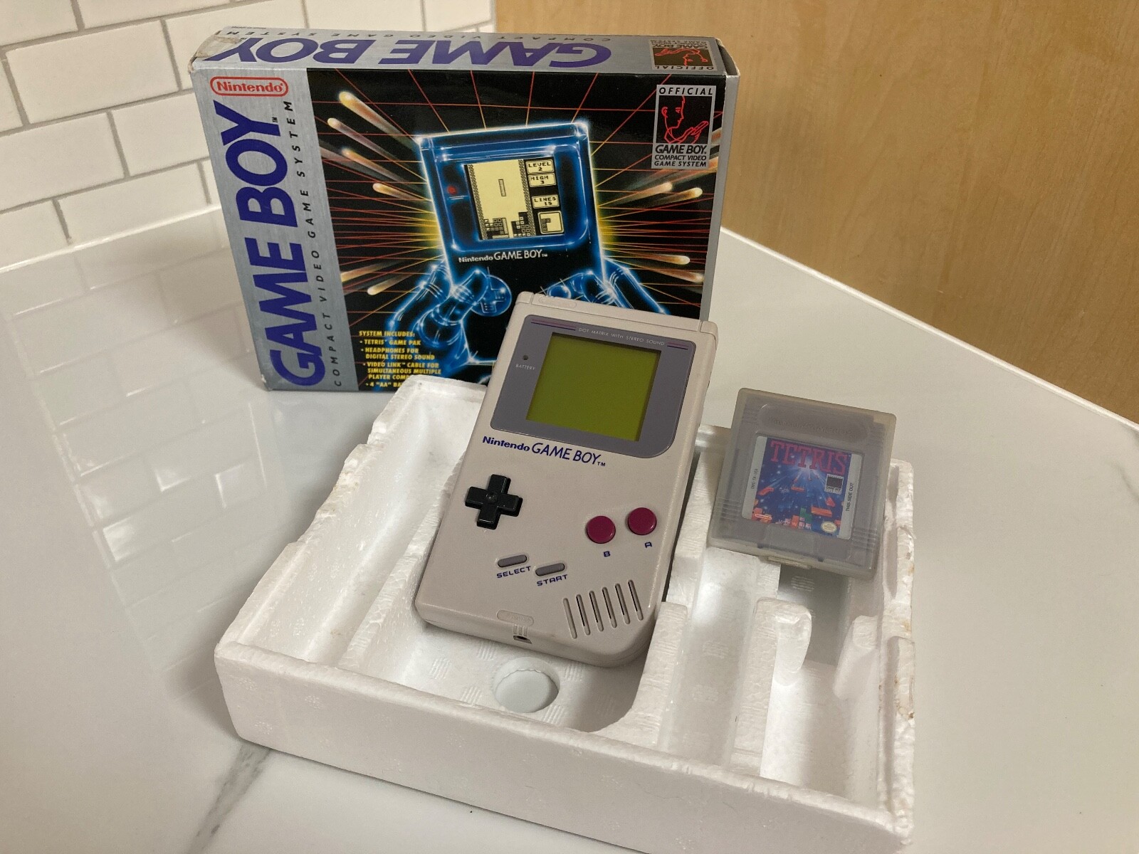 Nintendo Original GameBoy in NICE BOX Tetris DMG-01 - GOOD Nintendo Original GameBoy in NICE BOX Tetris DMG-01 - GOOD