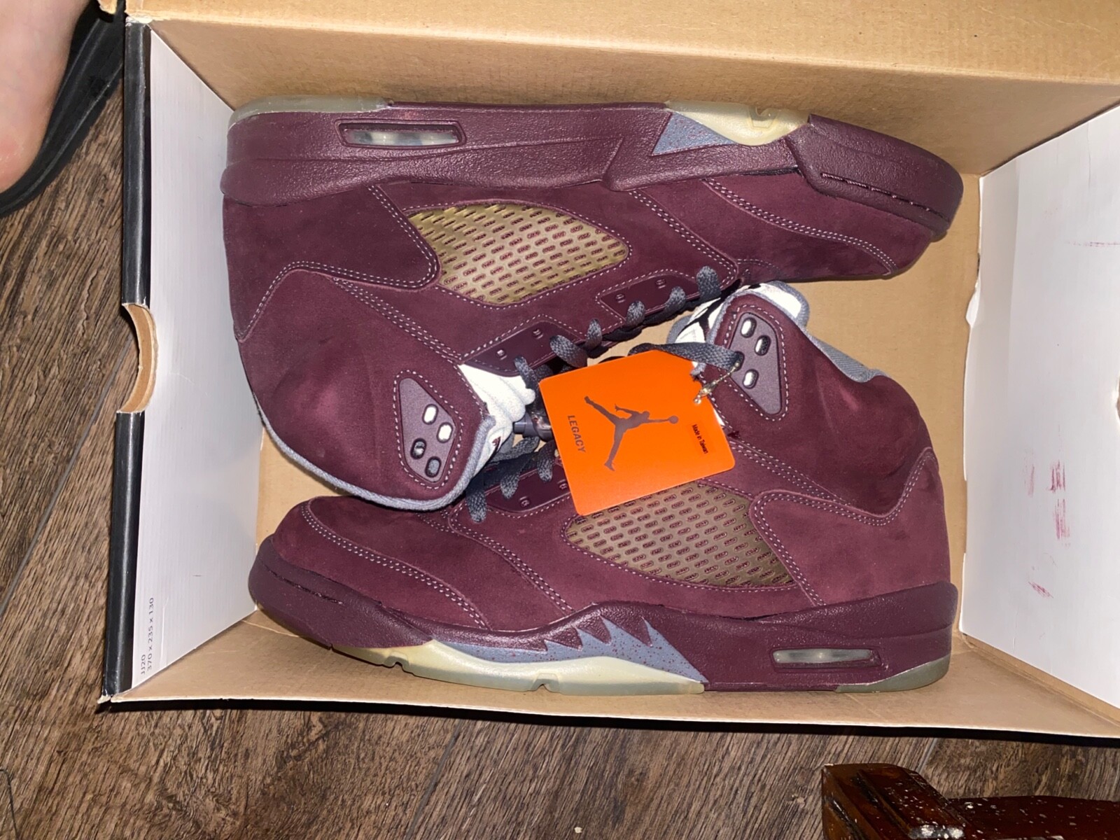 Size 11 - Jordan 5 Retro LS Burgundy 2006 314259 602 Size 11 - Jordan 5 Retro LS Burgundy 2006 314259 602