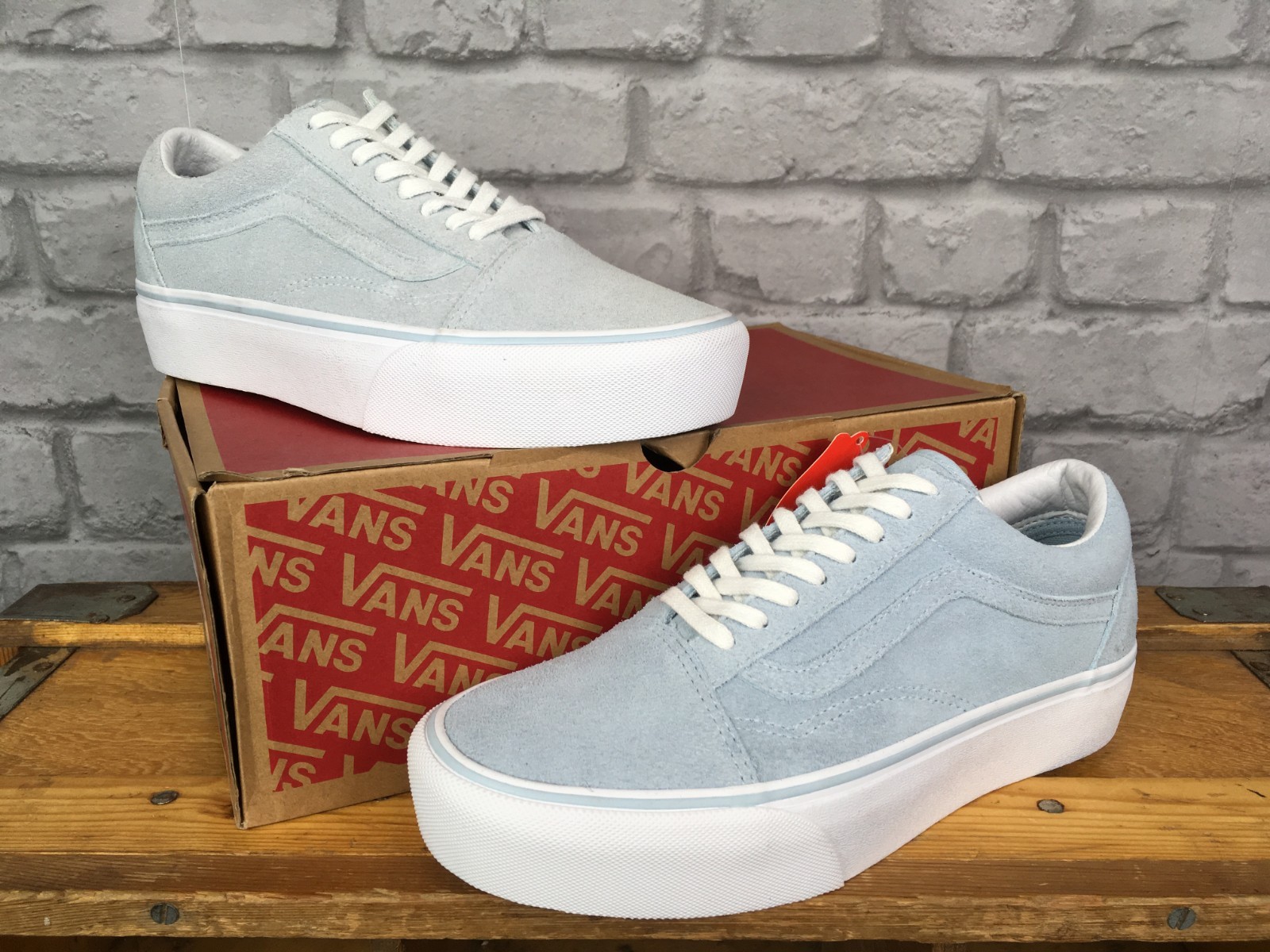 van platform trainers