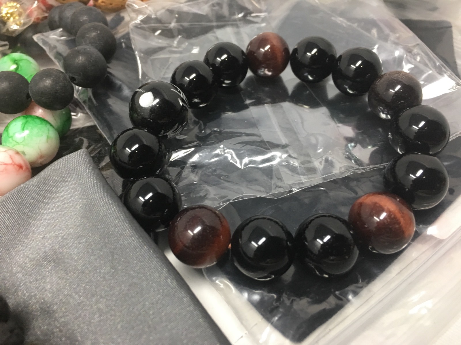 WHOLESALE LOT 200 BEADED BRACELETS----FREE SHIPPING