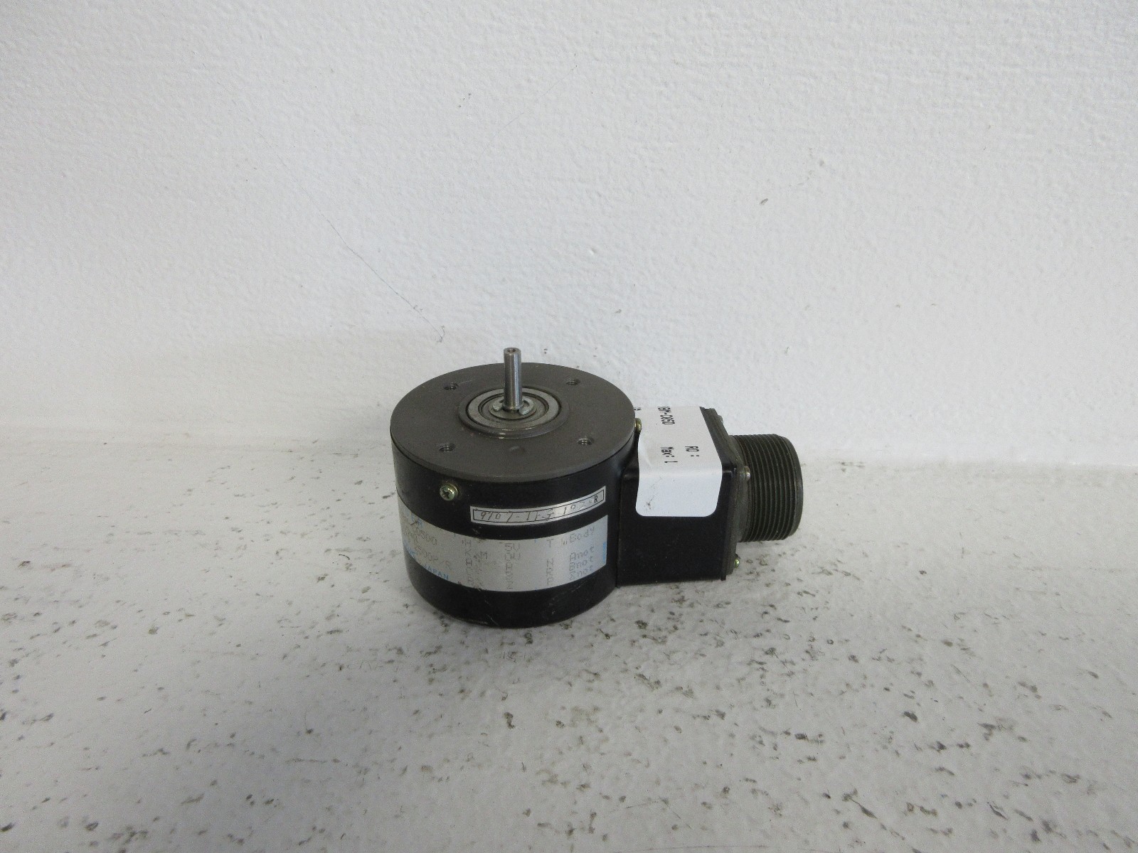 SUMTAK LEC-250BM-C05D0 USED OPTCODER ENCODER LEC250BMC05D0