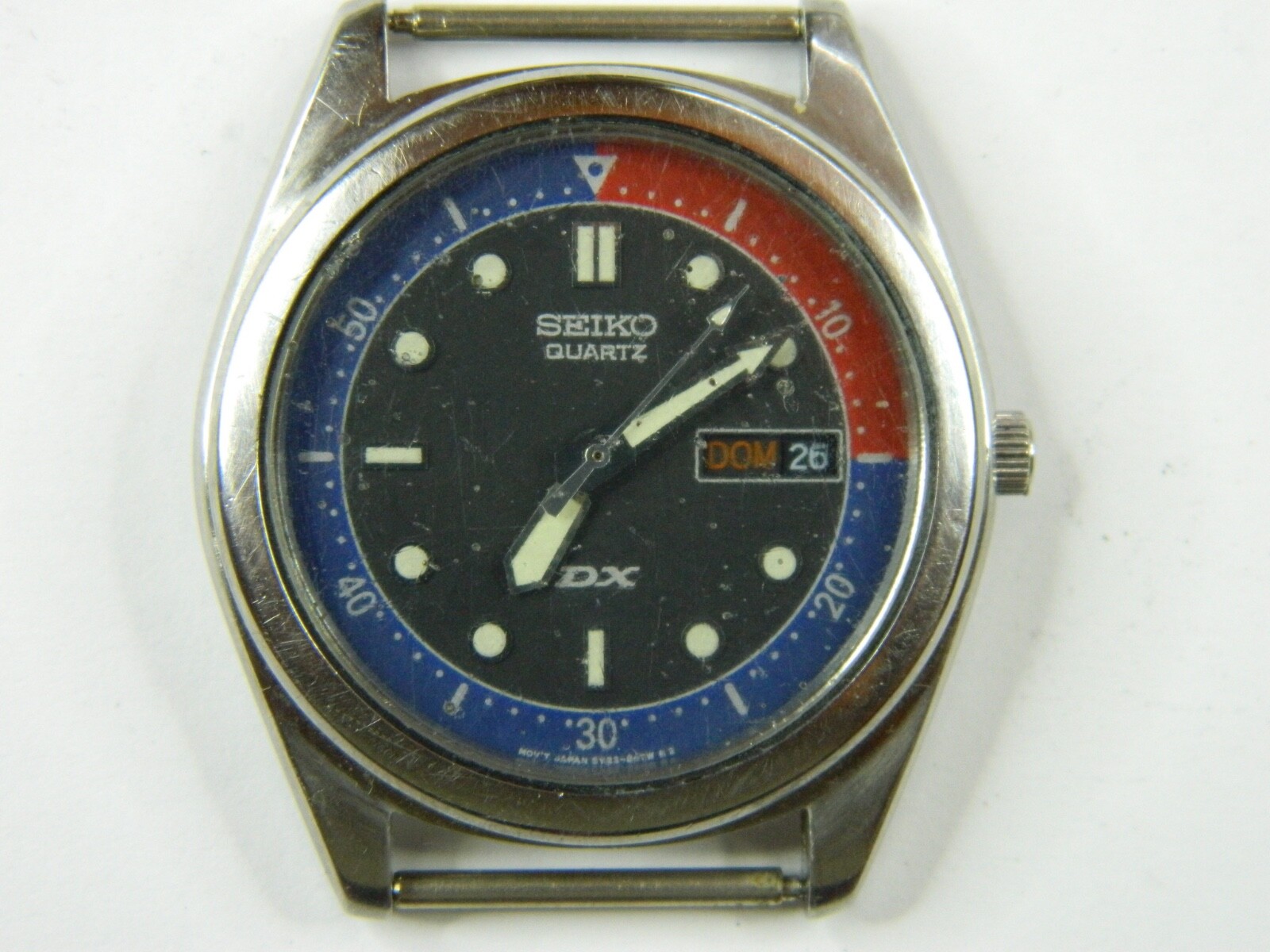RARE VINTAGE SEIKO DX PEPSI DIAL 5Y23 MENS SPANISH QUARTZ WATCH - RUNS GREAT RARE VINTAGE SEIKO DX PEPSI DIAL 5Y23 MENS SPANISH QUARTZ WATCH - RUNS GREAT
