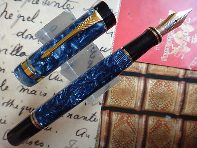 Parker Duofold Centennial Fountain Pen Marble Blue 18Kt Gold