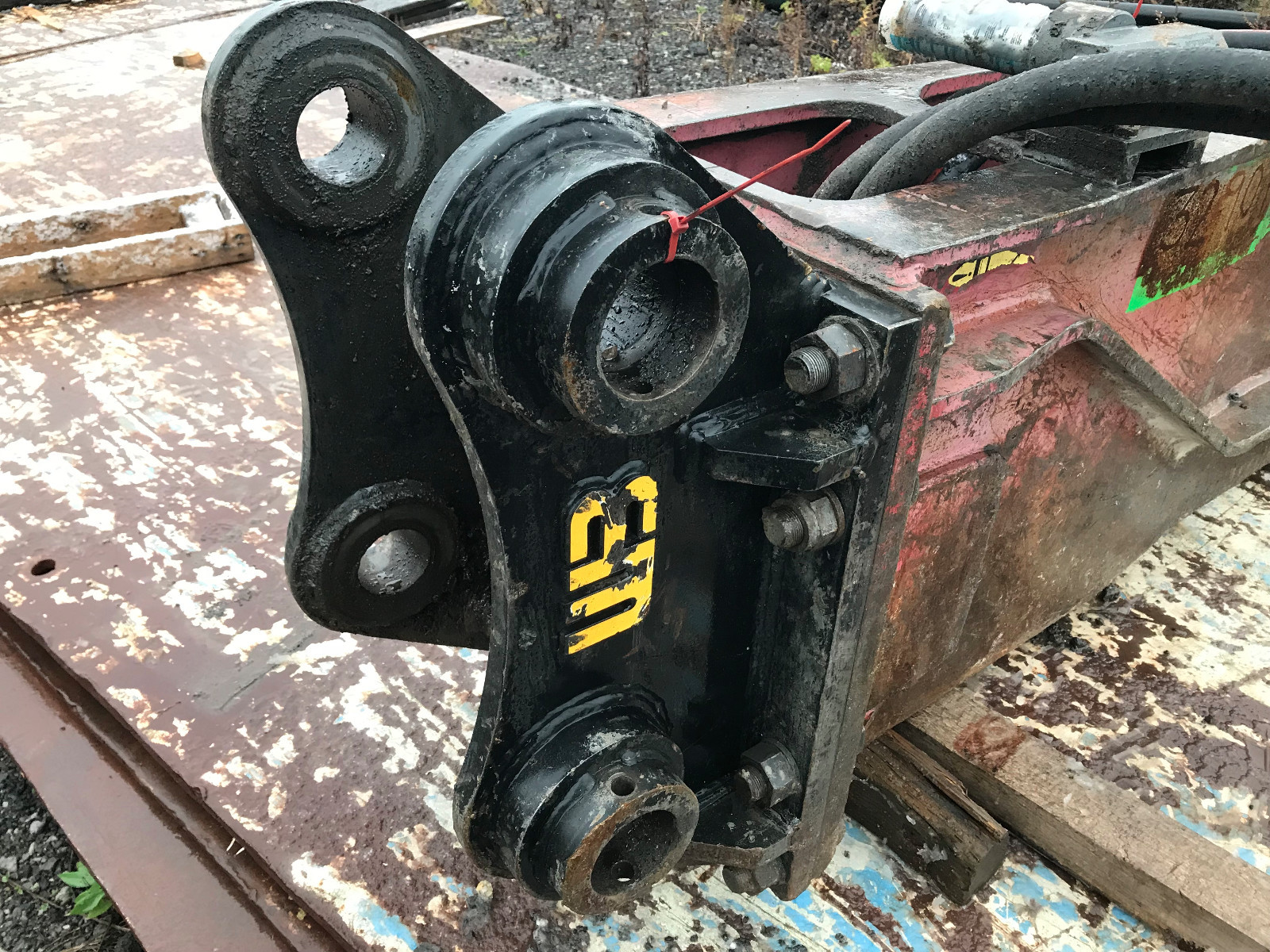 Allied 770CS Hydraulic Hammer Attachment, Fits CAT 320, 3000 lbs Class