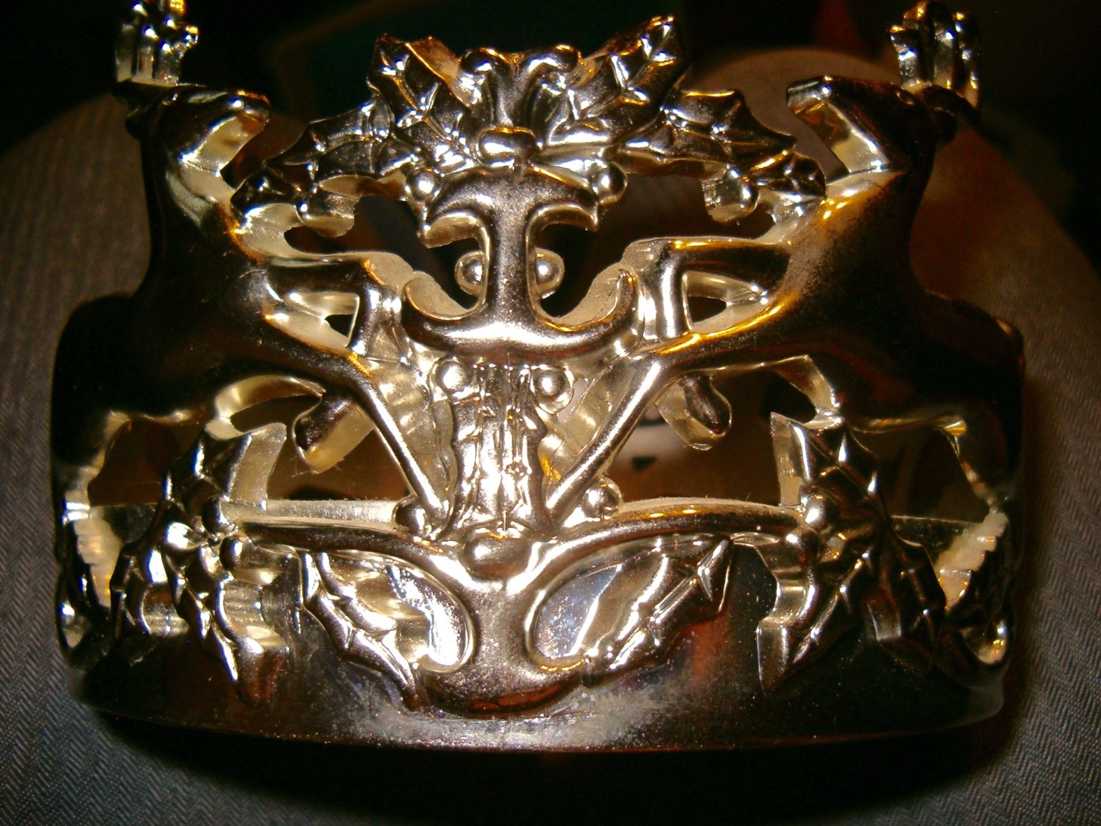 Christmas Candle Holder Silvertone Reindeer Buck Thick Metal Finish 5 3/4W x 4