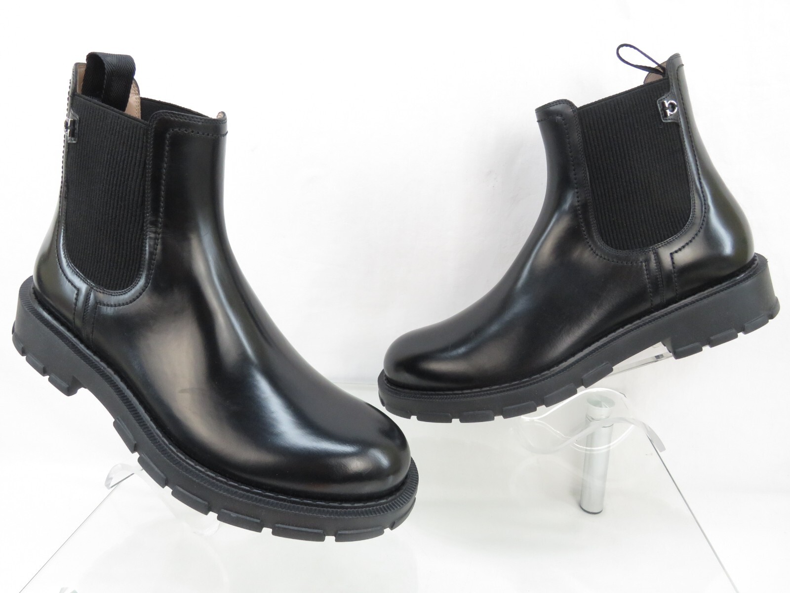 Pre-owned Ferragamo Iago Black Leather Gancini Logo Pull Chelsea Ankle Boots 9.5 Ee