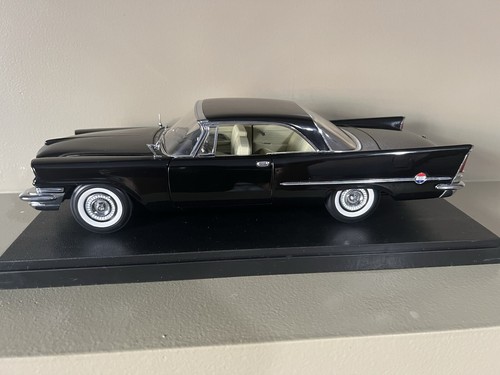 ミニカー ERTL Collectibles 1/18 1957 Chrysler300C Ertl Collectibles 1/18 Scale 1957 Chrysler 300C, Black