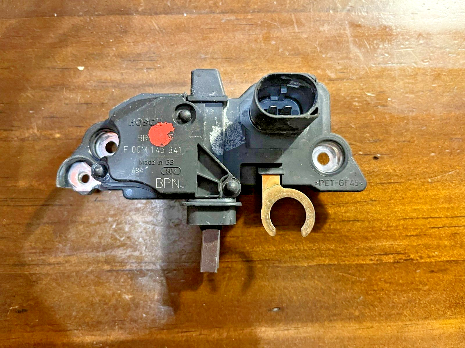 OEM Alternator Voltage Regulator F00M144153 F00M145341