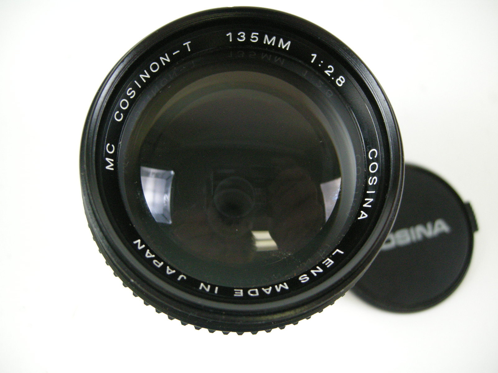 Cosinon-T MC 135mm f2.8 Canon FD Mt. Lens w/caps