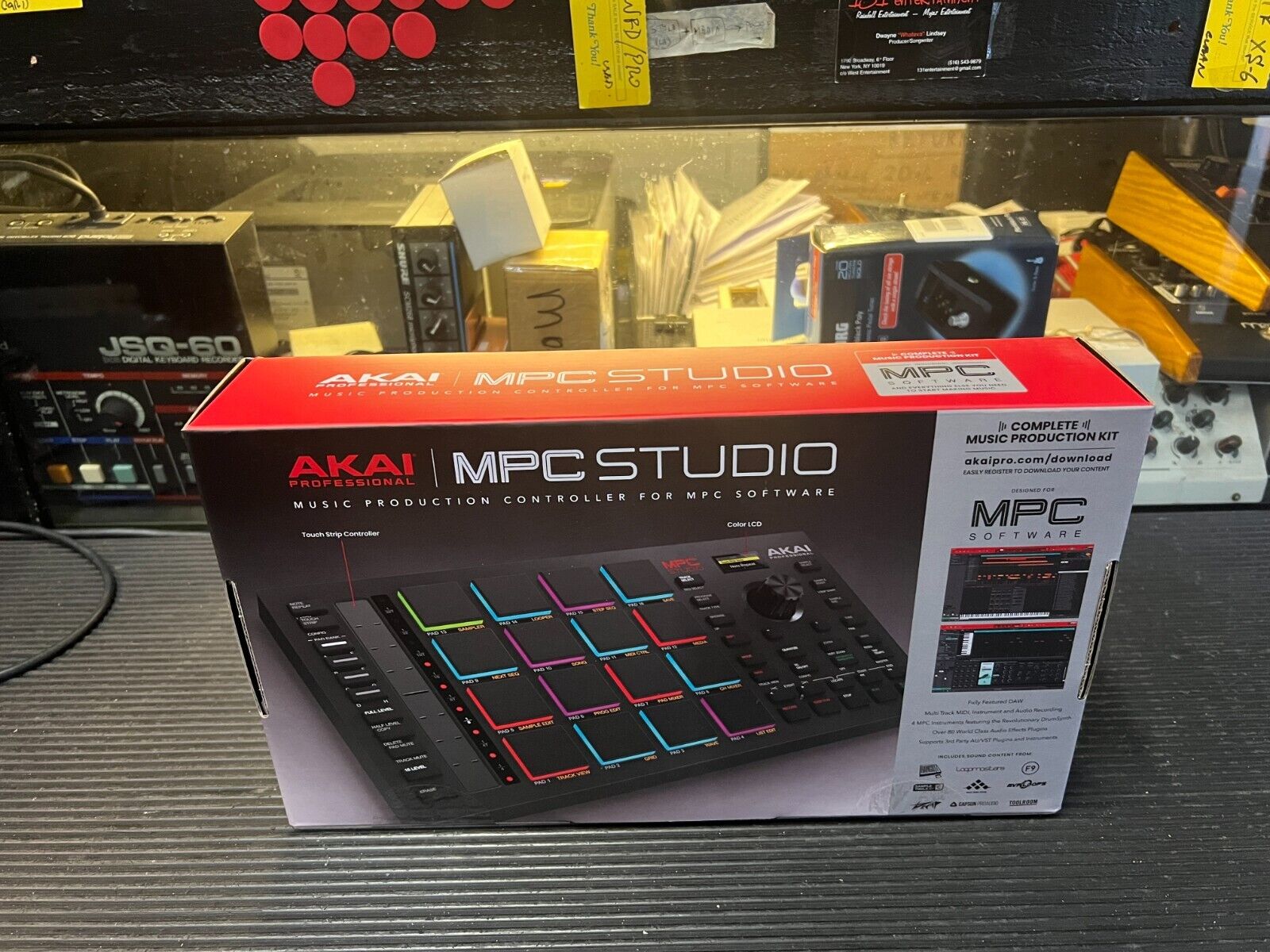 Akai Professional MPC Studio 2 USB Controller in box ARMENS Akai Professional MPC Studio 2 USB Controller in box ARMENS
