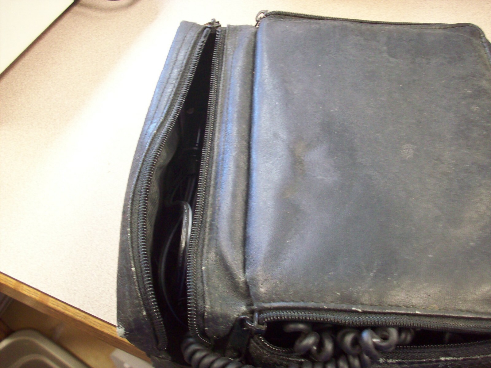 VINTAGE UNIDEN CP 1700  CELLULAR MOBILE TELEPHONE BAG PHONE