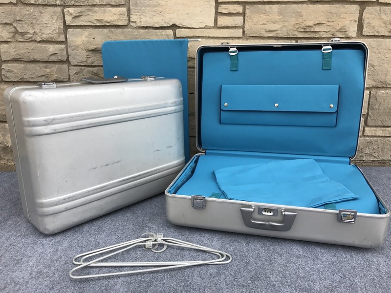 halliburton luggage