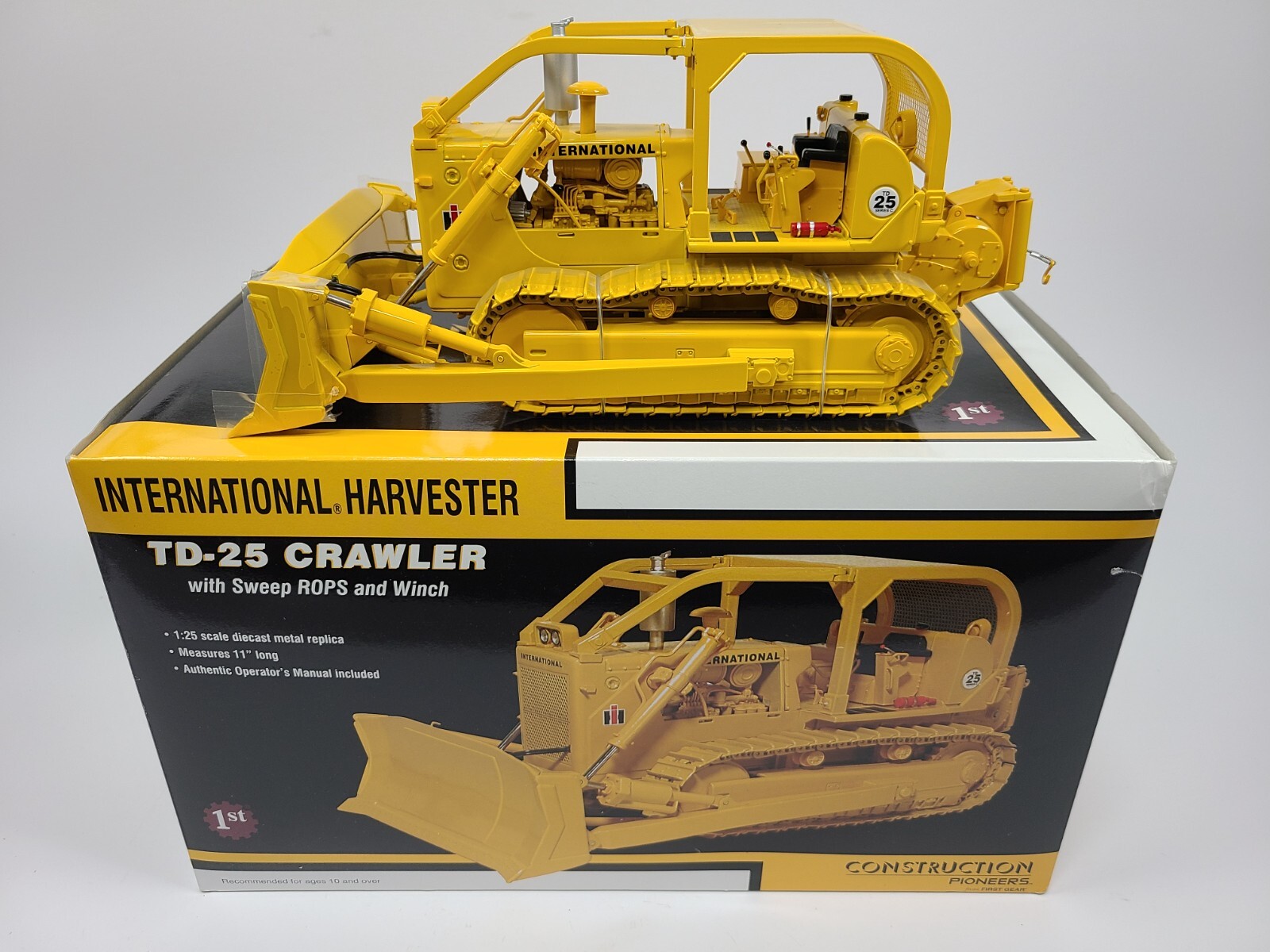 International IH TD-25 Dozer Sweep ROPS Winch First Gear 1