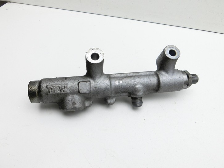 Audi A5 8T 11-16 TDI 3,0 180KW Verteilerrohr Hochdruck Common Rail Einspritzung links Audi A5 8T 11-16 04.04.2013... Vorschau 3