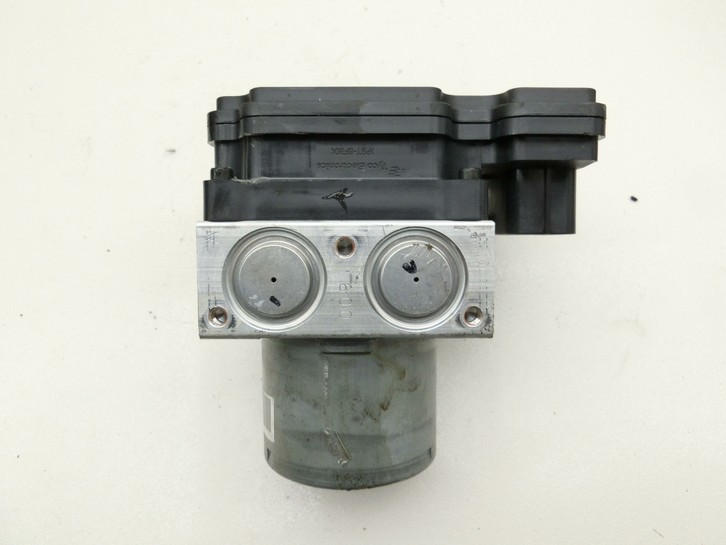 Hyundai I30 FD 10-12 ABS ESP Steuergerät Aggregat Hydraulikblock Hyundai I30 FD 10-12 27.10.2011 61589-45200... Vorschau 4