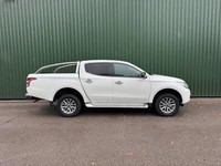 Mitsubishi L200 Barbarian Double Cab Automatic 2018 White 90k FSH Euro 6