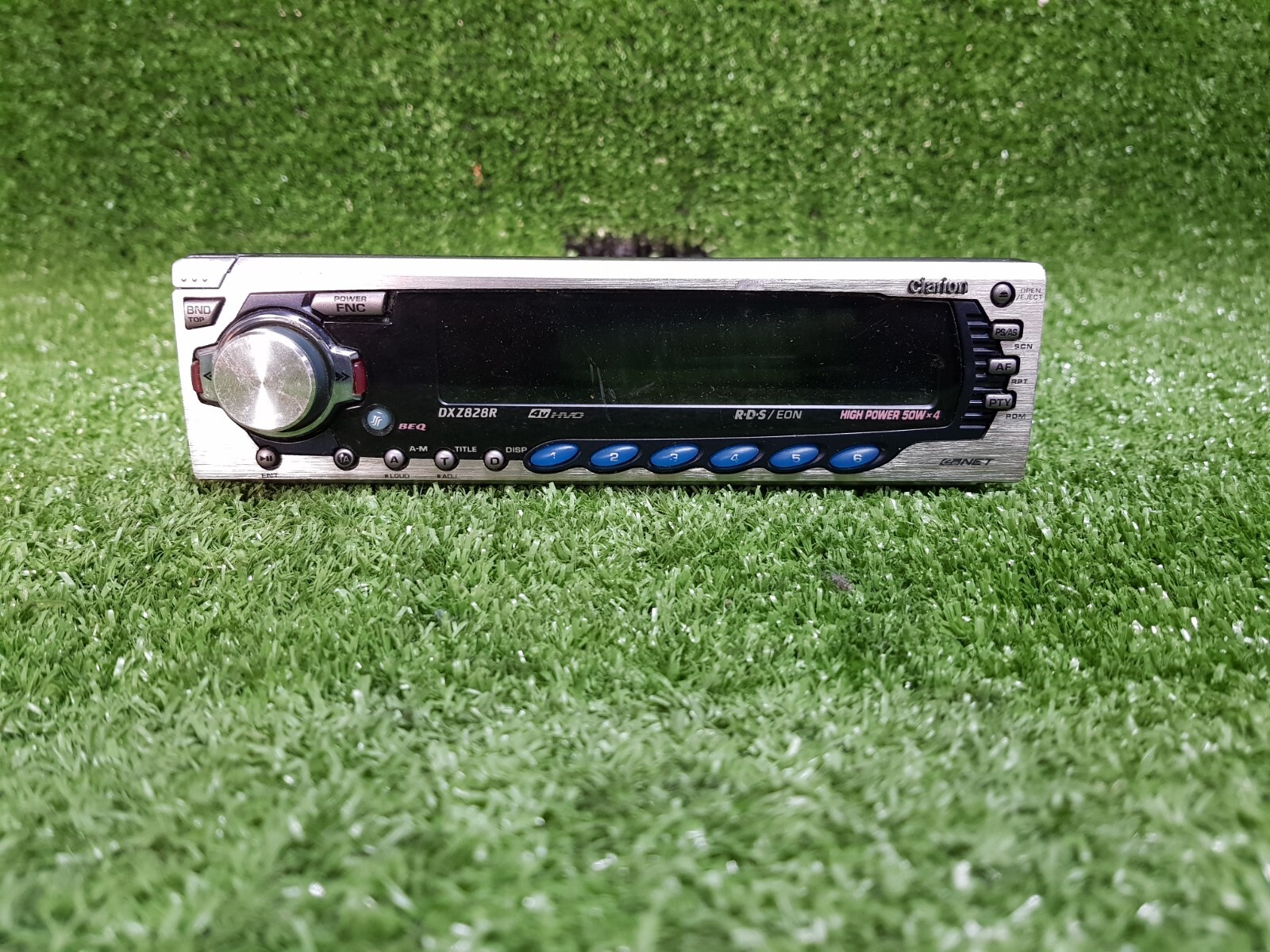 Clarion NX404 Double DIN In-Dash 6.2