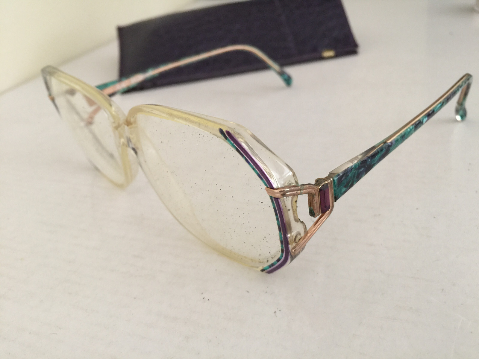 Splendor Ivm/Spring 90's Sunglasses Gold/Clear/Green Frames Clear Lenses w/ Case