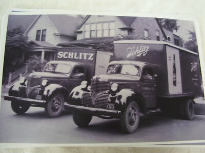 1939 DODGE SCHLITZ BEER TRUCKS 11 X 17  PHOTO  PICTURE