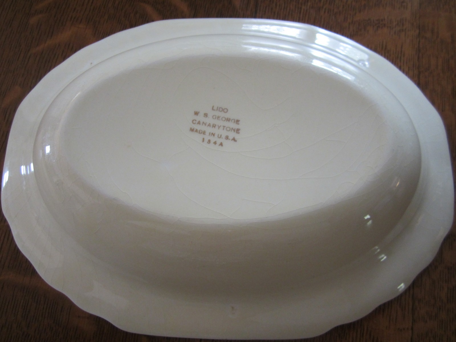 VINTAGE W.S. GEORGE LIDO CANARYTONE MADE IN USA 134A, OVAL SERVING BOWL