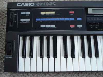 Clean CASIO CZ-1000 Vintage Cosmo Phase Distortion Synthesizer Keyboard