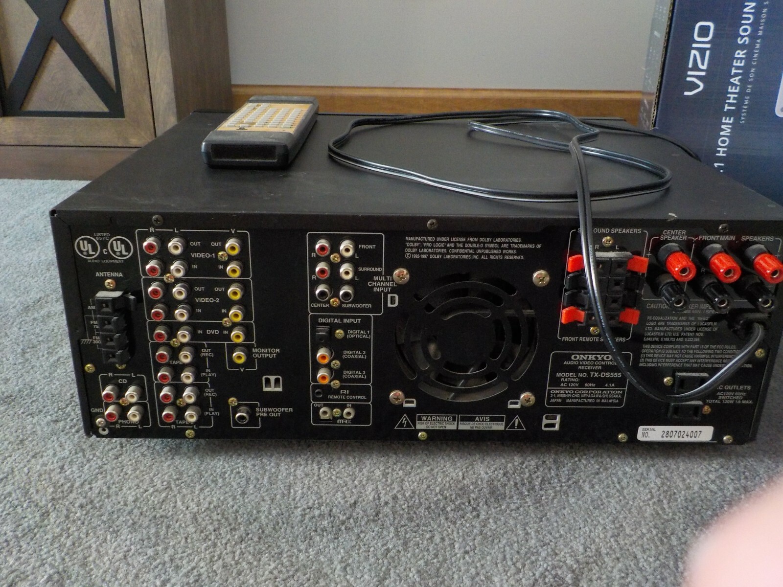 Onkyo TX-DS555 350 Watt Dolby Digital 5.1 Channel Home Theater Receiver Phono