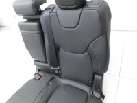 Jeep Cherokee KL 13-18 Sitz Mitte und Links Hinten Mittelarmlehne Jeep Cherokee KL 13-18 01.01.2017 gebraucht Vorschau 4