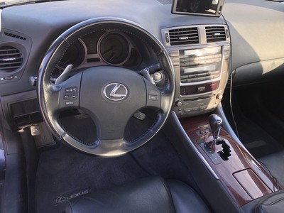 image 4 of interior