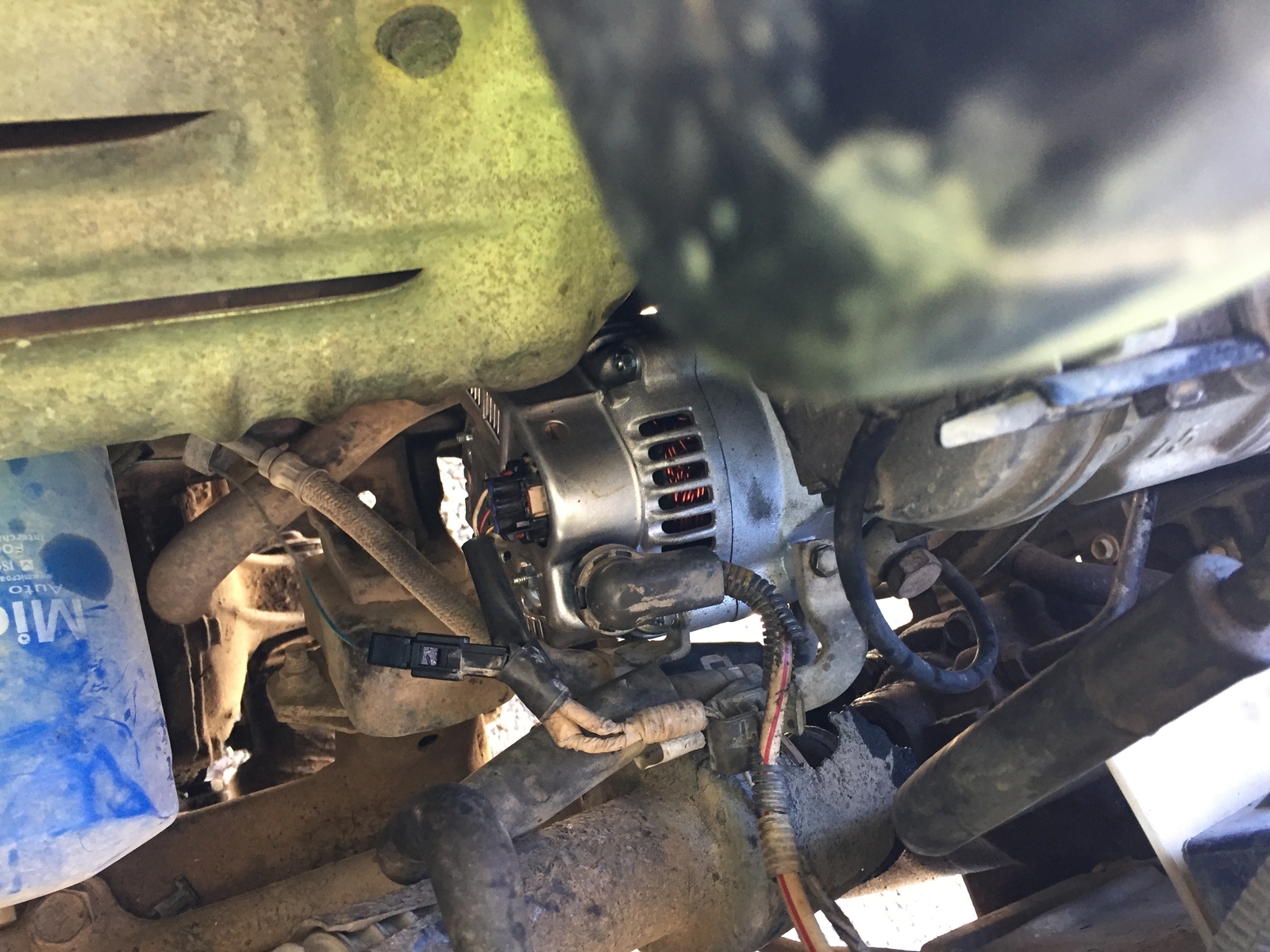 Alternator for Toyota HiLux LN106 LN107 LN111 LN108 HiAce LN172 2.4L 2