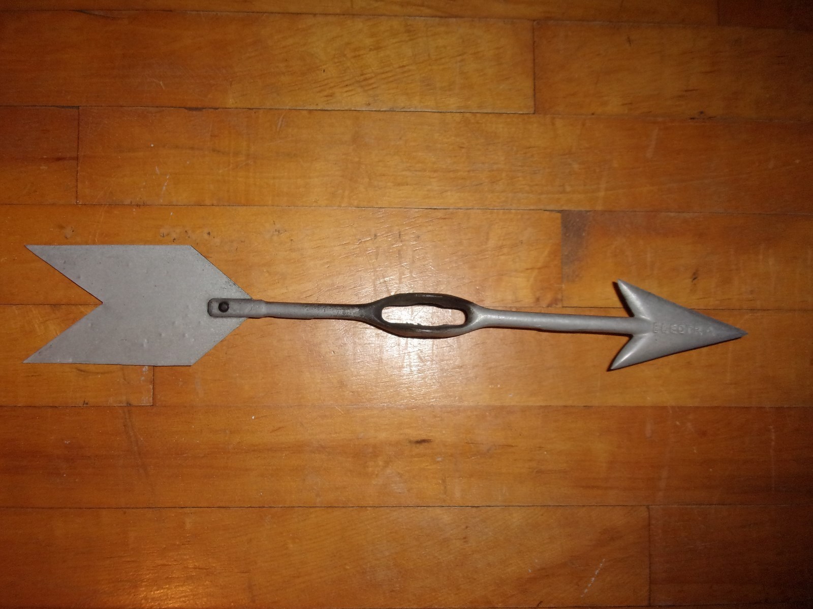 VINTAGE ELECTRA ALUMINUM WEATHERVANE ARROW