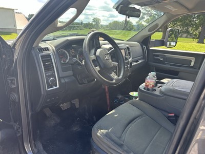 image 4 of interior