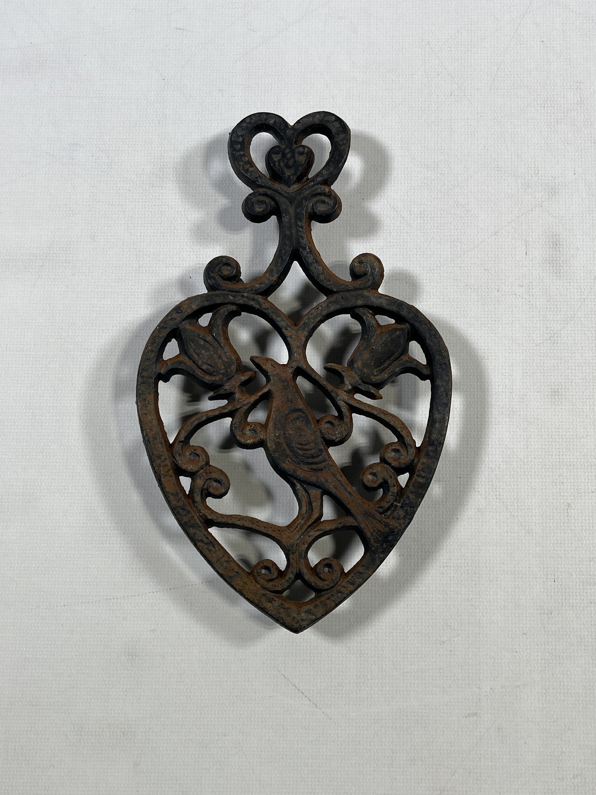 Vintage Black Cast Iron Heart Shaped Love Bird Tulip Trivet Hot Pad Pot Holder