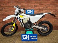 2019 HUSQVARNA TE 300 - TPI MODEL - 97 HOURS - FMF SILENCER - EXTRAS - TE300