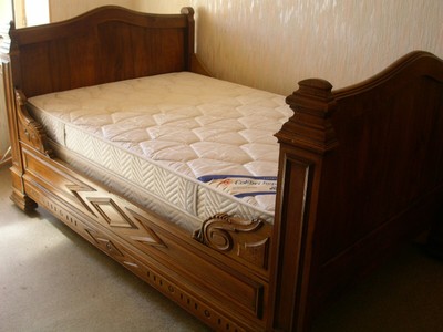 Lit Bressan Ancien - Bois - Avec Matelas - 190 Cm - Fin XIXe