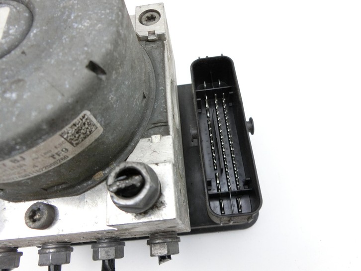 VW Touran II 5T 15-21 ABS Steuergerät Aggregat Hydraulikblock VW Touran II 5T 15-21 24.10.2016 5Q0614517BJ... Vorschau 3