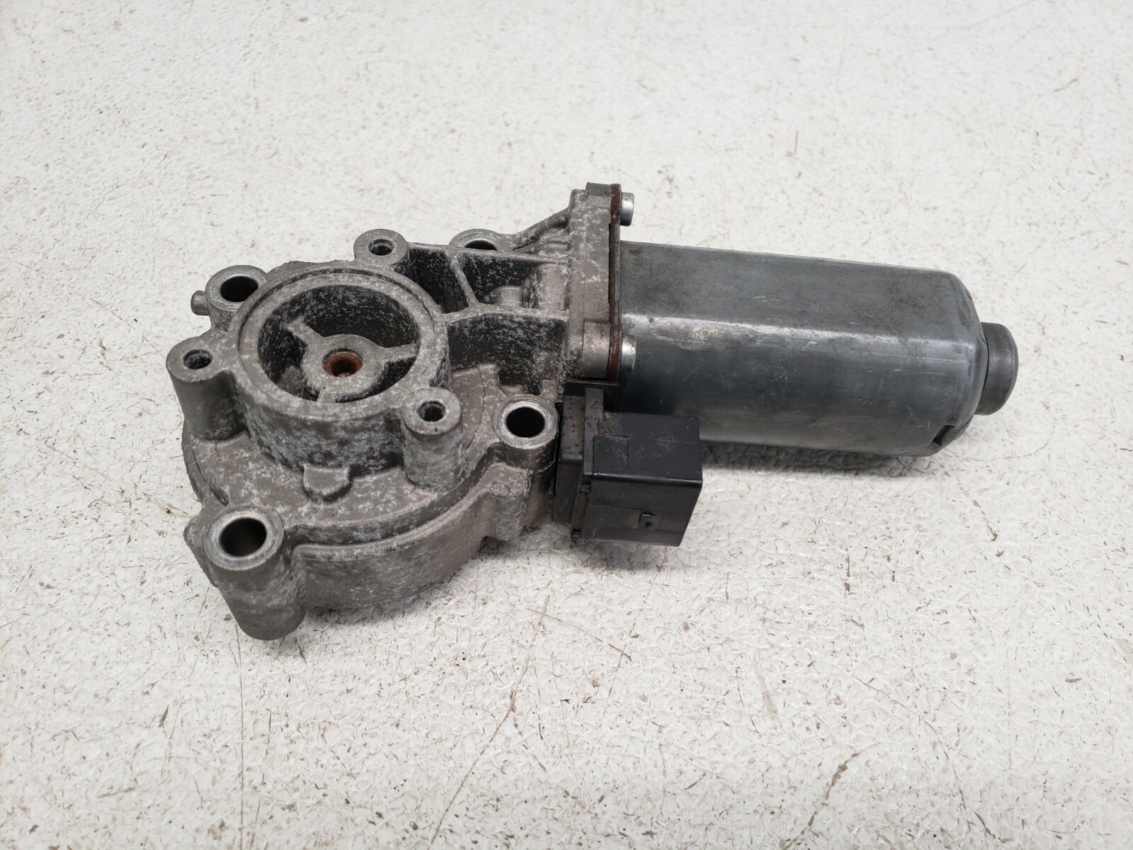 Yページ　E70 2009 BMW X6 Dynamic Drive Valve Block 6782737 OEM for sale