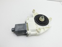 Mercedes W176 A180 15-18 5T Fensterhebermotor Rechts Vorne Mercedes W176 A180 15-18 19.10.2016 A2469065200... Vorschau 2