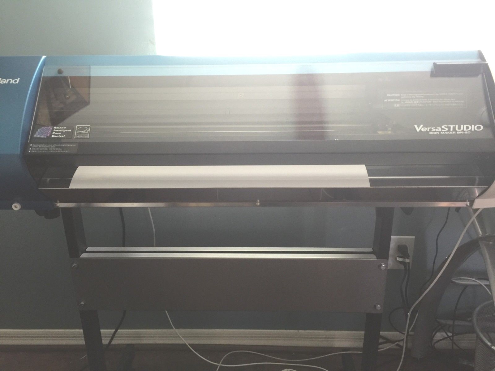 Roland VersaStudio BN-20 Desktop Inkjet Printer/Cutter with stand/RIP software