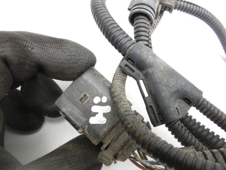 VW Touareg 7L 06-10 PDC Kabelbaum Stoßstange Vorne mit 4 Sensoren VW Touareg 7L 06-10 18.05.2007 7L6971104A gebraucht Vorschau 6