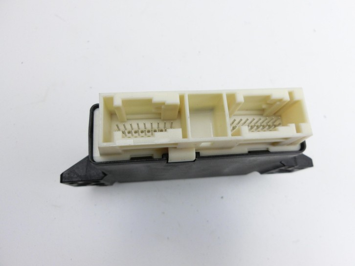 Mercedes B180 W246 11-14 Steuergerät PDC Einparkhilfe SG Mercedes B180 W246 11-14 22.12.2011 A2469003103 0263004531... Vorschau 3