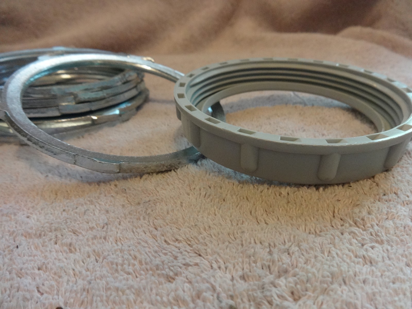 3 INCH RIGID CONDUIT NUT LOT OF 6 AND 1 PLASTIC INSULATED PLASTIC BUSHING NUT