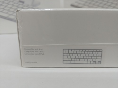 3 Apple iPad Keyboard Dock MC533LL/A NEW