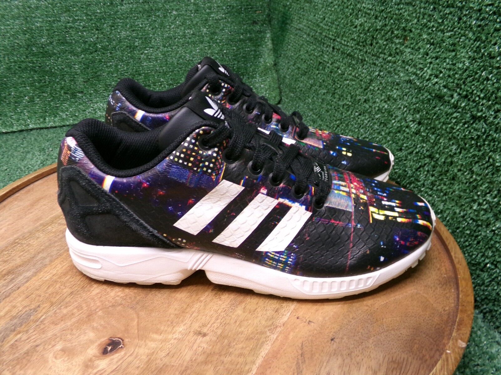 Adidas Womens Originals ZX Flux Tokyo Lights Black White Adidas Womens Originals ZX Flux Tokyo Lights Black White