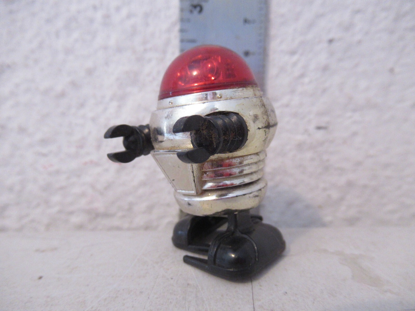 Rascal Robot Tomy vintage wind-up toy WORKS BUT GETS STUCK Rascal Robot Tomy vintage wind-up toy WORKS BUT GETS STUCK