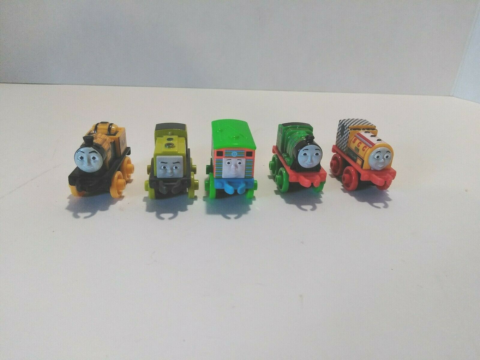 Lot of 15 Thomas the train minis