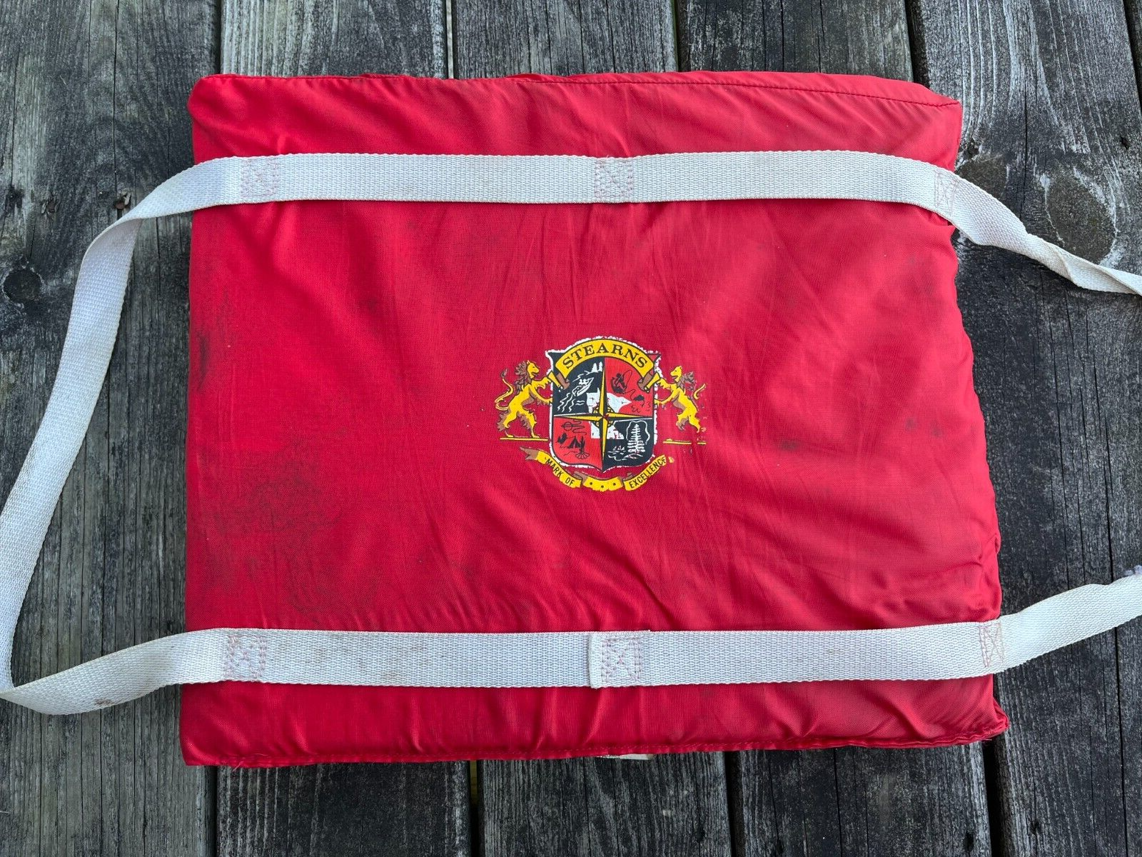 Stearns Seat Buoyant Cushion - Type IV PFD, Red Boat Persona