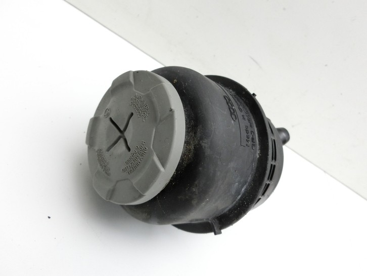 Audi A5 8T S-Line 07-12 Servo Behälter Servobehälter Servoleitung Audi A5 8T S-Line 07-12 24.06.2009 4F0422371D... Vorschau 2